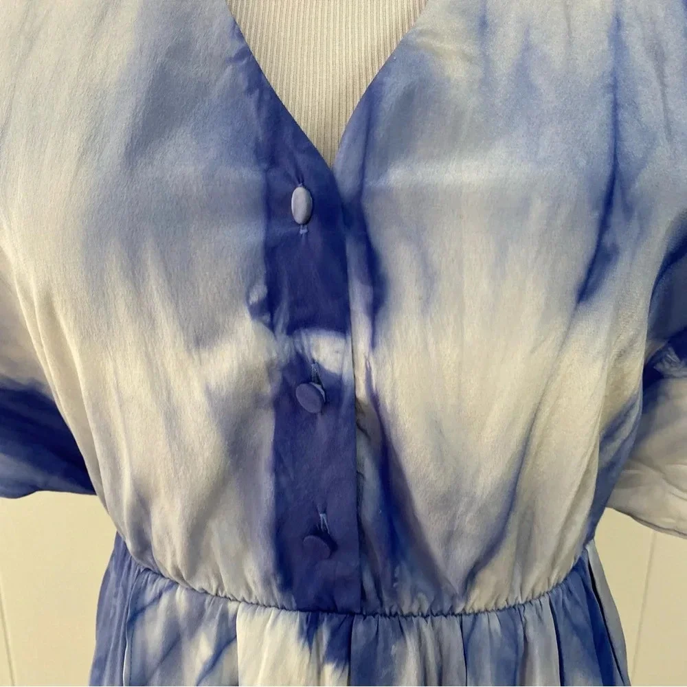 Alice‎ + Olivia Size XS Silk Tie Dye Cloud Print Flowy Button Dress Blue White